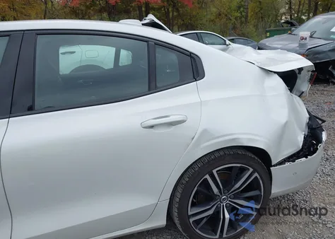 2022 Volvo S60 B5 Black Edition R-Design/B5 R-Design from USA, damaged, VIN 7JRL12TM7NG161966